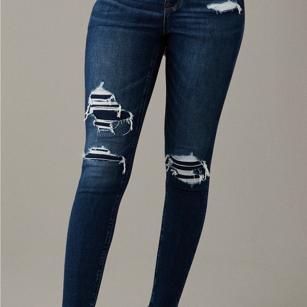 American Eagle Blue Jeggings Crop with Distressed Details